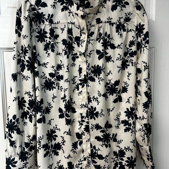 Ann Taylor Tops - Ann Taylor Floral Navy and White Women's Top